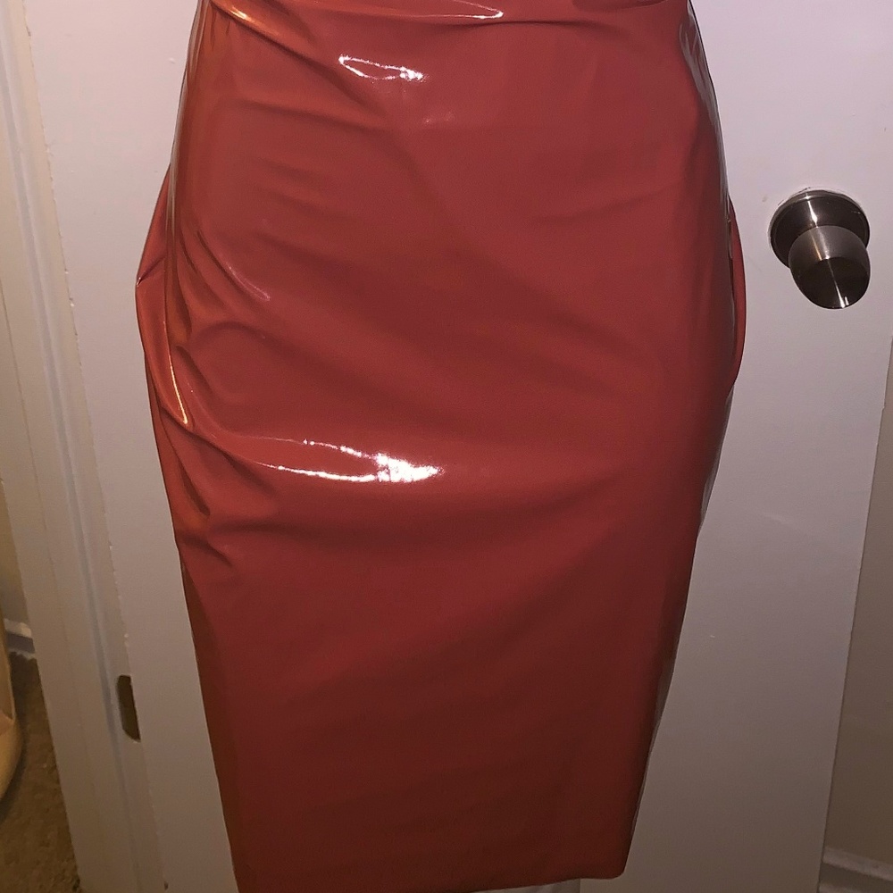 Dress - Picture 3 of 3